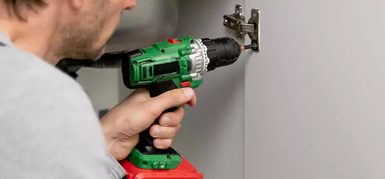 Commercial Door Hinge Repair St. Michael